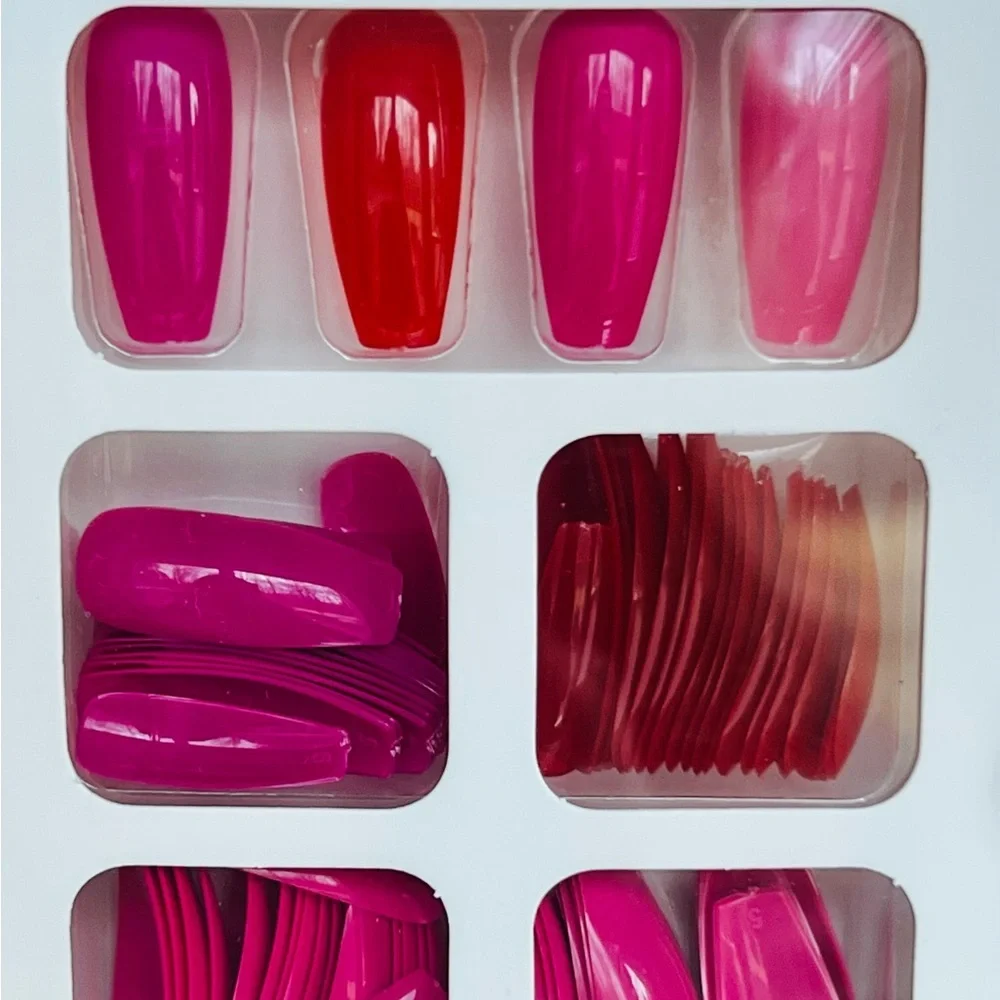Fashion Nails Press-On Set in Bright Pink & Red 4 colors 192 nails bundle of 2